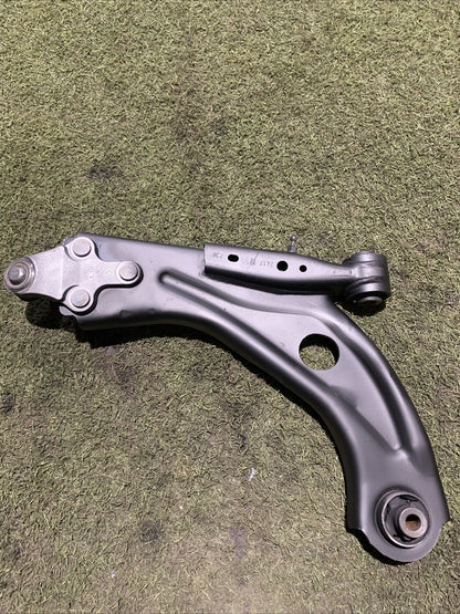Braccio Oscilante Anteriore Destro Peugeot 3008 2016-2020 2.0 Diesel 98138522