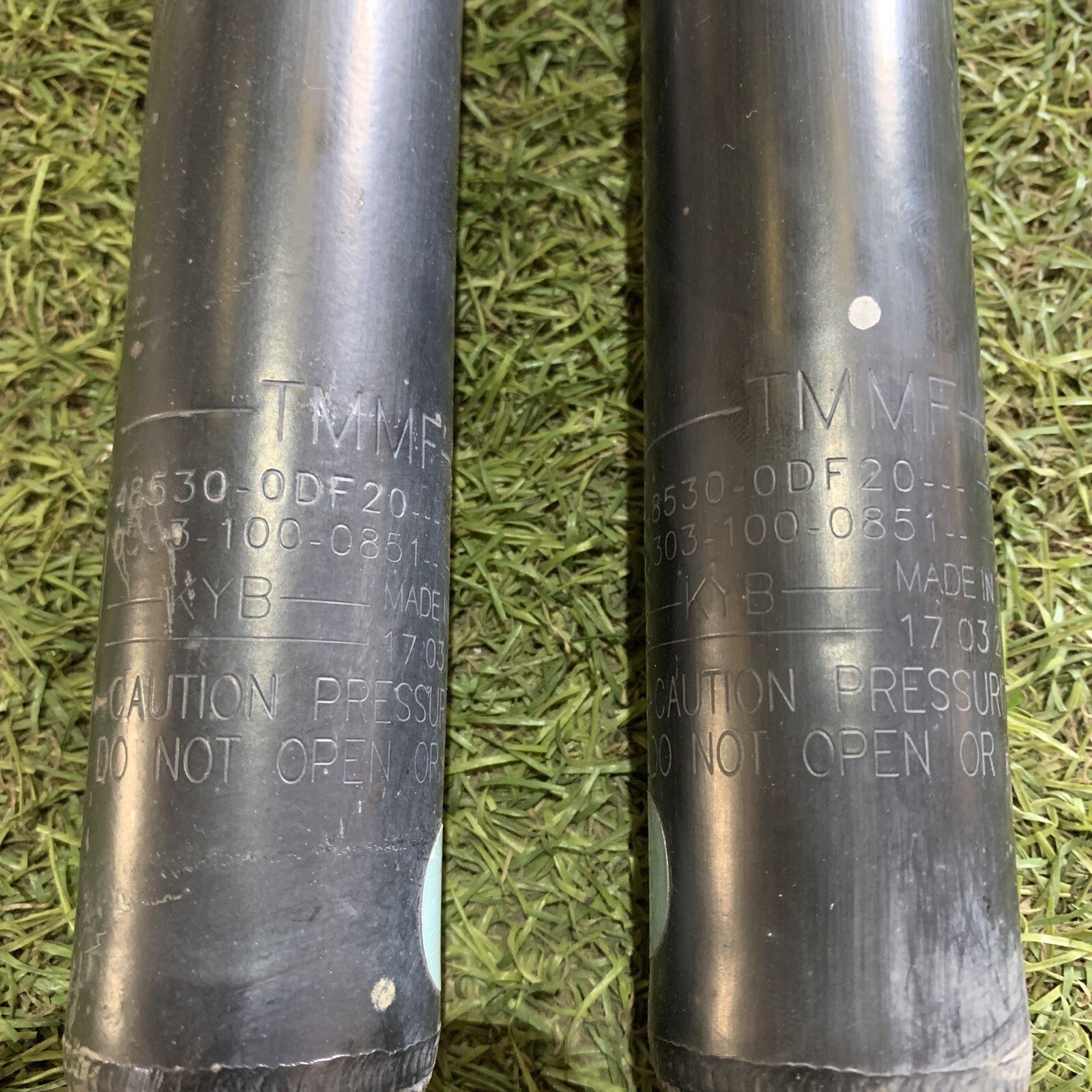 Ammortizzatori Posteriore Toyota Yaris 2017-2021 48530-0DF20