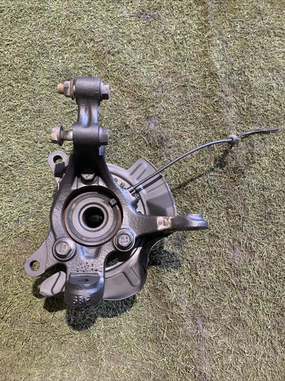 Mozzo Montante Fusello Anteriore Destro Suzuki Baleno 1.2 Benzina 45111M68P00