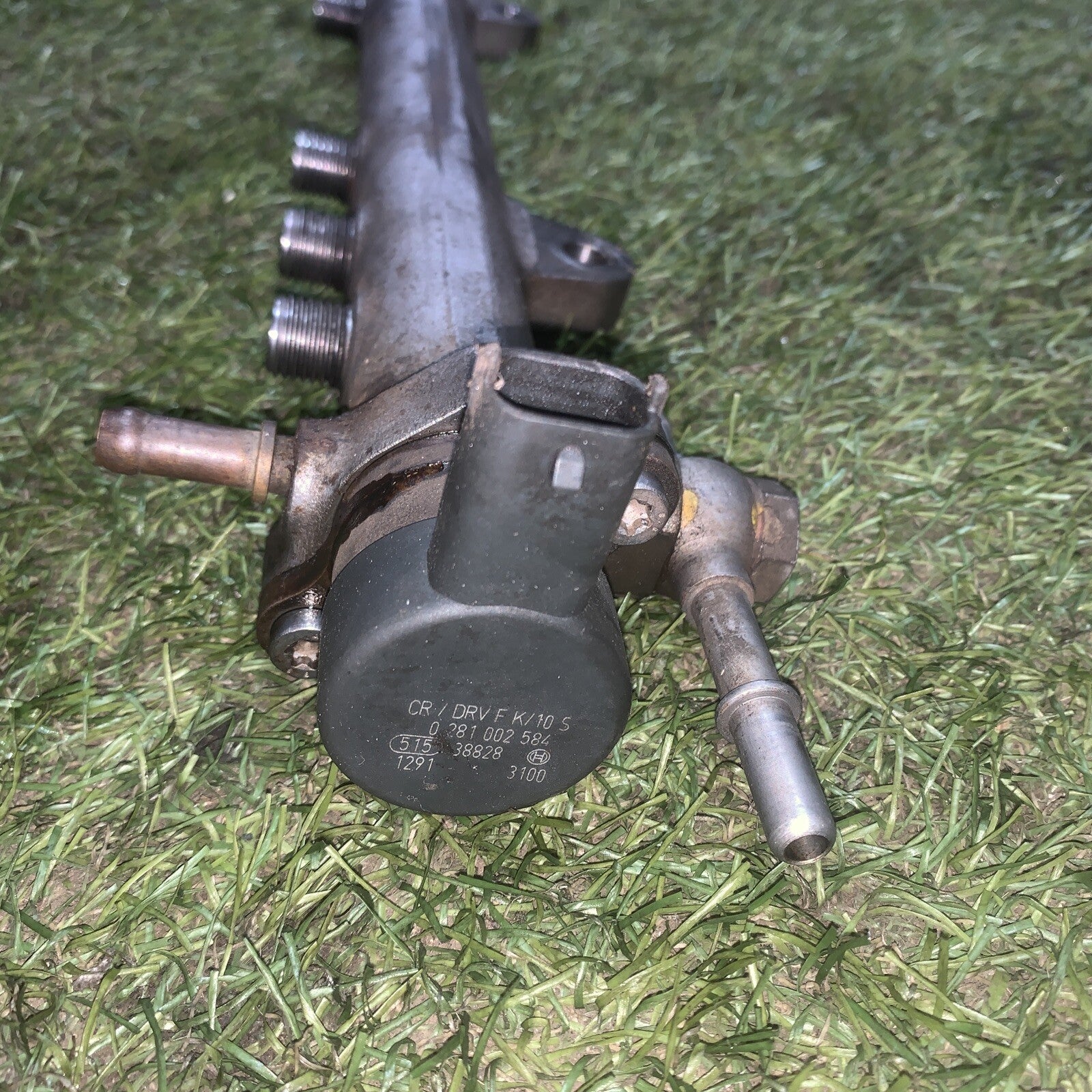 FLAUTO INIEZIONE FIAT PUNTO FIAT PANDA 1.3 ANNO 2007 CODICE 55210069 ORIGINALE 2