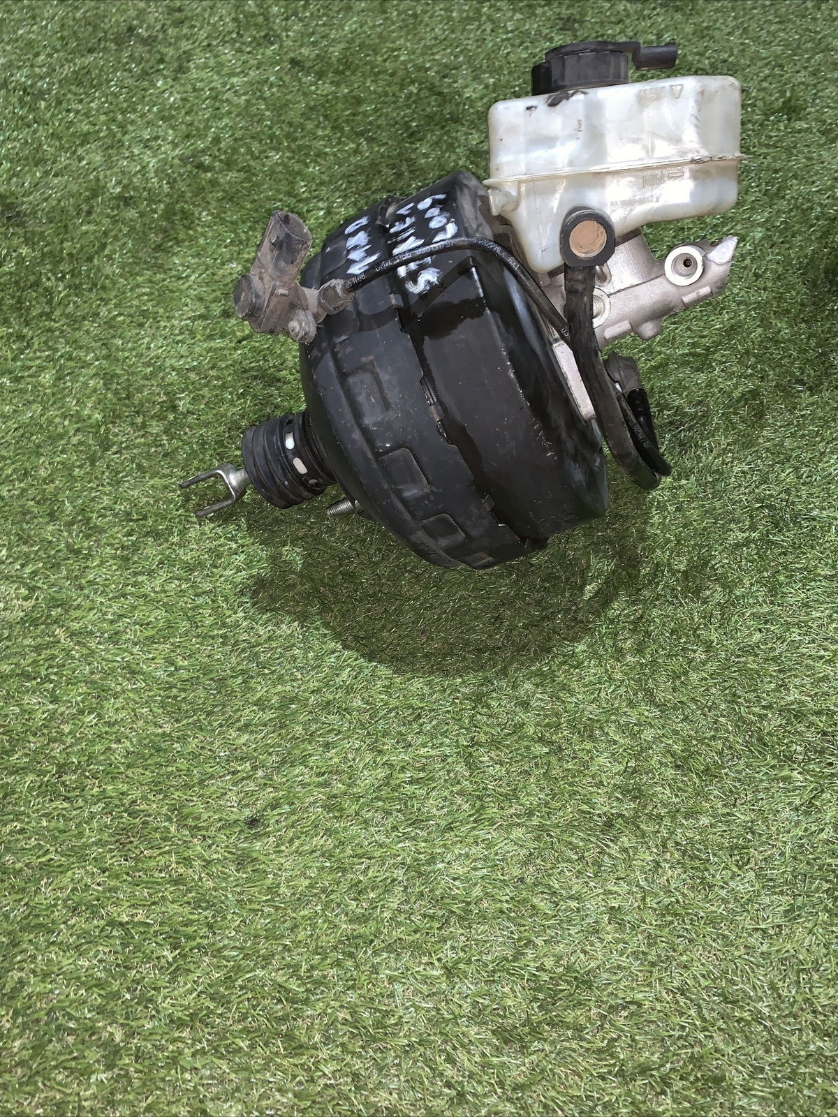 Servofreno con vaschetta 29678564401 per BMW seire 1 118d Mk1 2004-2013