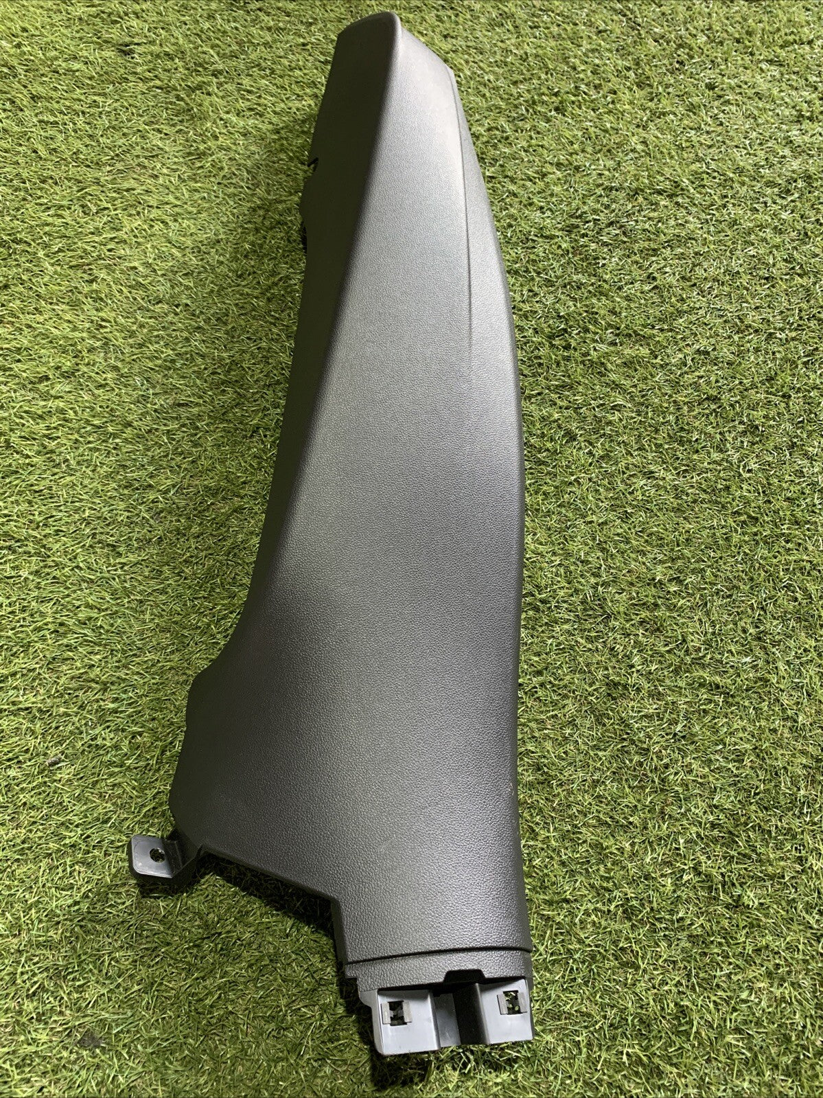 RIVESTIMENTO INTERNO INFERIO MONTANTE POSTERIORE LATO SINISTRO VOLKSWAGEN GOLF 8