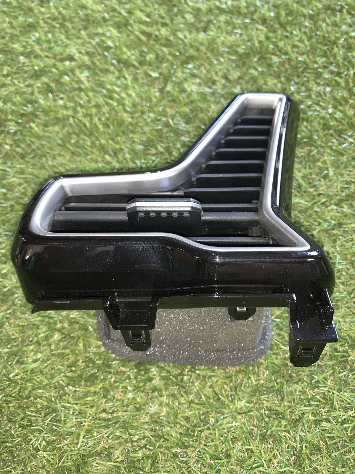 Bocchetta Aria Sinistra Kia Sportage 2023 97480-R2100