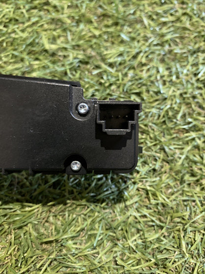 Pulsantiera Sensori Di Parcheggio Mercedes Classe C 220 Dal 2008 A2048209610