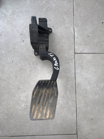PEDALE ACCELERATORE FIAT GRANDE PUNTO-PUNTO EVO  55702020