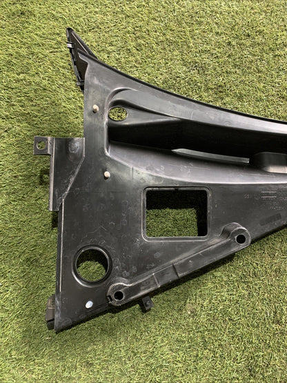 Gocciolatoio Parabrezza Alfa Romeo Giulia Cod:1561188360 (2016->)