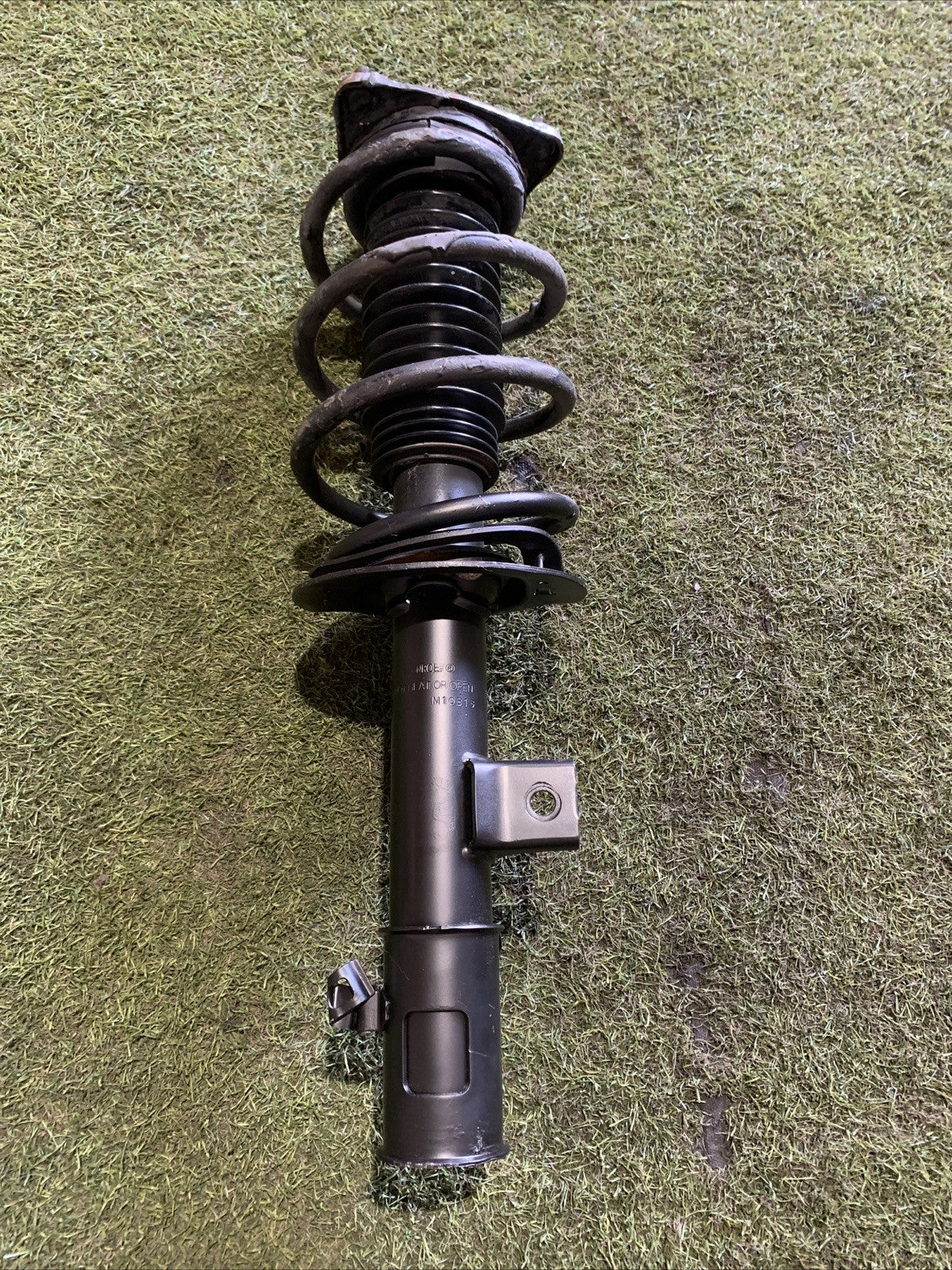 ammortizzatore anteriore sinistro hyundai ix35 2013 1.7D 54651 2Y360