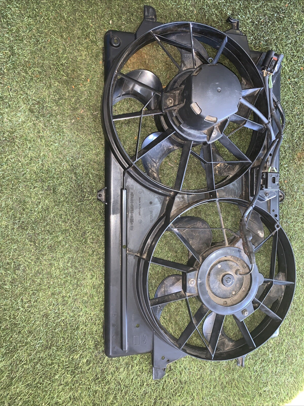VENTOLE ELETTROVENTOLA RADIATORE MOTORE FORD FOCUS 1.8 115CV TDCI 2004 98AB8C607