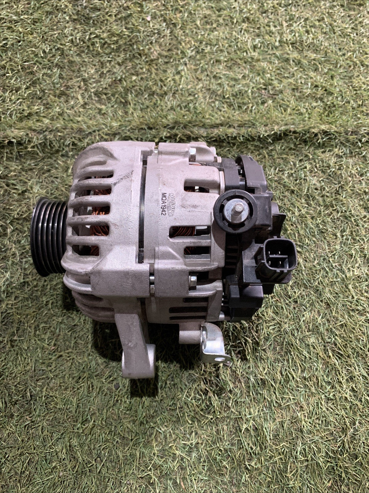 ALTERNATORE TOYOTA YARIS 2007 1.3 BENZINA 270600J051
