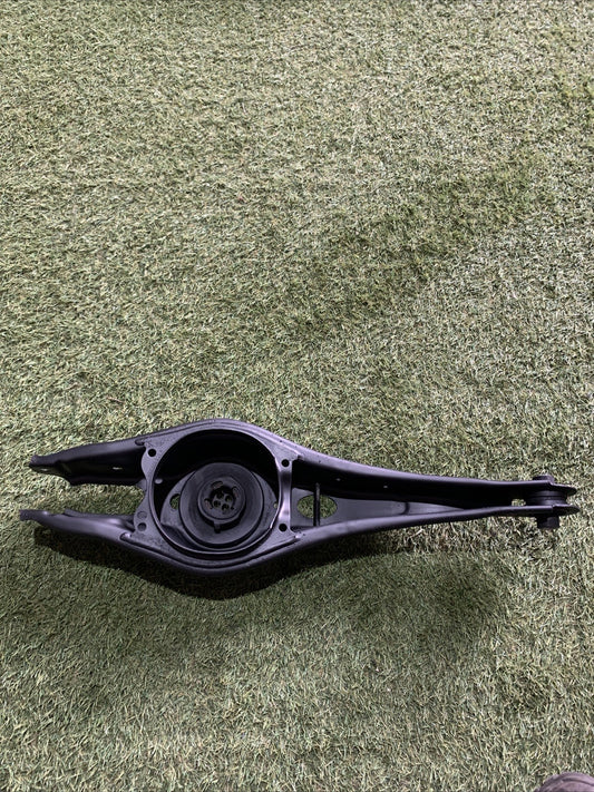 5Q0505311C BRACCIO OSCILLANTE INFERIORE POSTERIORE DESTRO VOLKSWAGEN GOLF 7 2.0