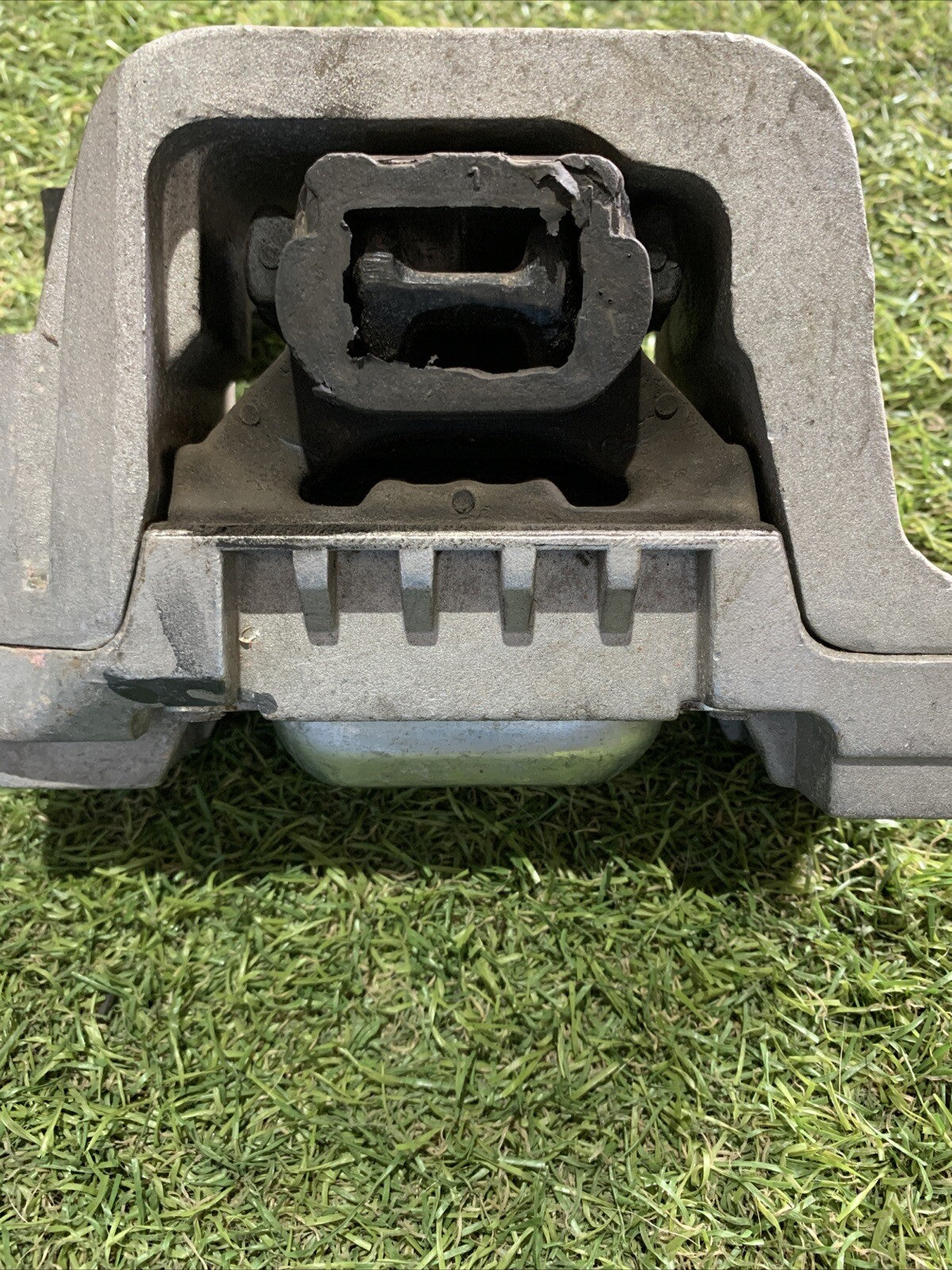 9681706580 SUPPORTO STAFFA MOTORE PEUGEOT 207 1.4 HDI 06>09 DIESEL 