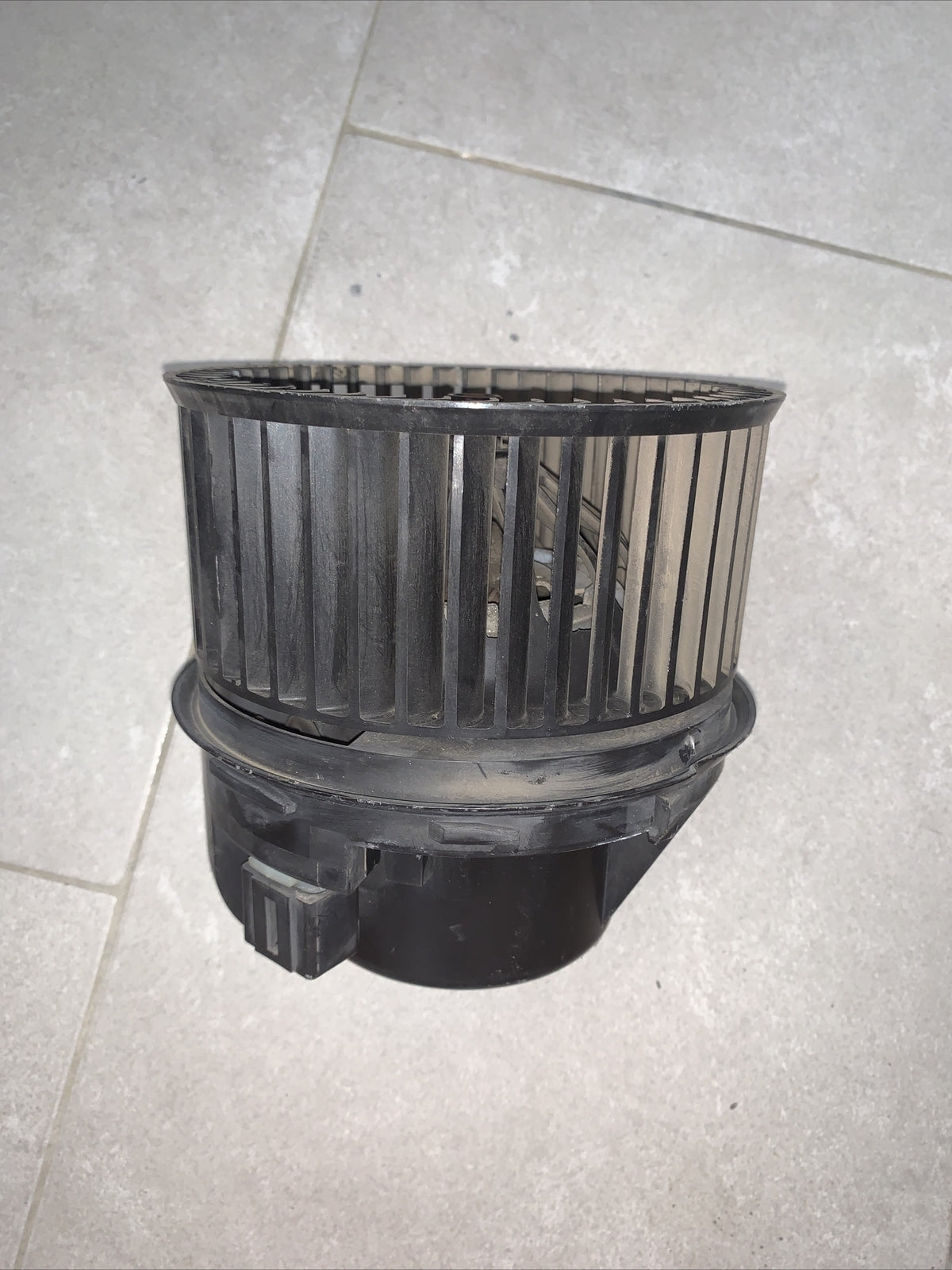 Ventola riscaldamento interno FORD FOCUS FORD C-MAX codice: 3M5H-18456-AD