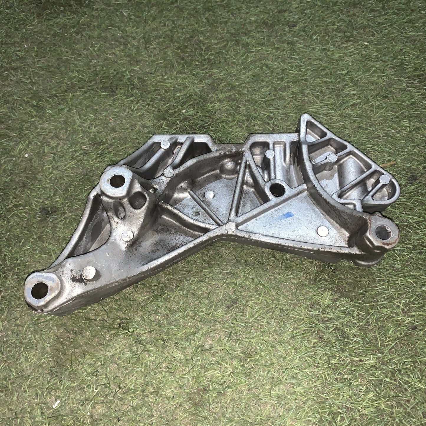 06J199207P SUPPORTO MOTORE  VOLKSWAGEN GOLF VII 2.0 GTD