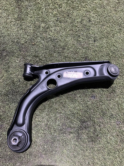 BRACCIO OSCILLANTE ANTERIORE SINISTRO LANCIA Ypsilon 4° Serie 519567090 Dal 2011