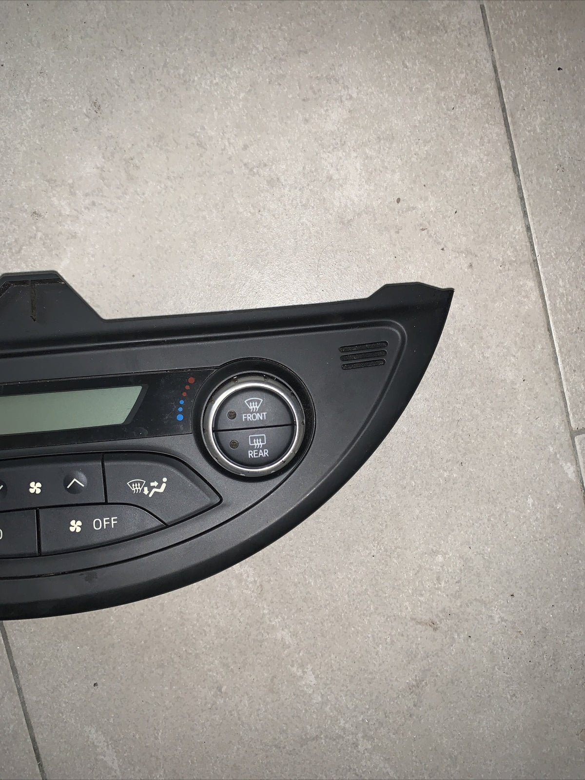 559000D800 CONSOLE COMANDI CLIMA TOYOTA YARIS III REST (P13) 1.5 Ben