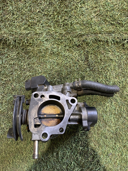 CORPO FARFALLATO TOYOTA YARIS 2002 1.5 BENZINA 2221021020