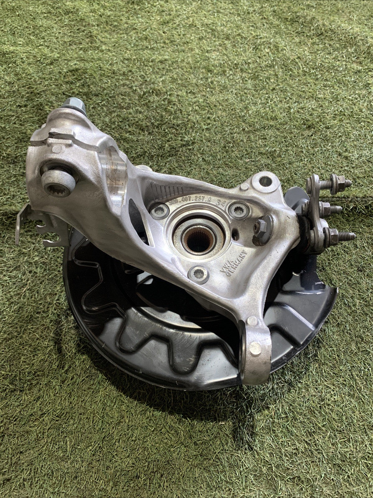 Mozzo Montante Fusello Anteriore Sinistro Volkswagen Tiguan 2023 1.5B 5Q0407257A