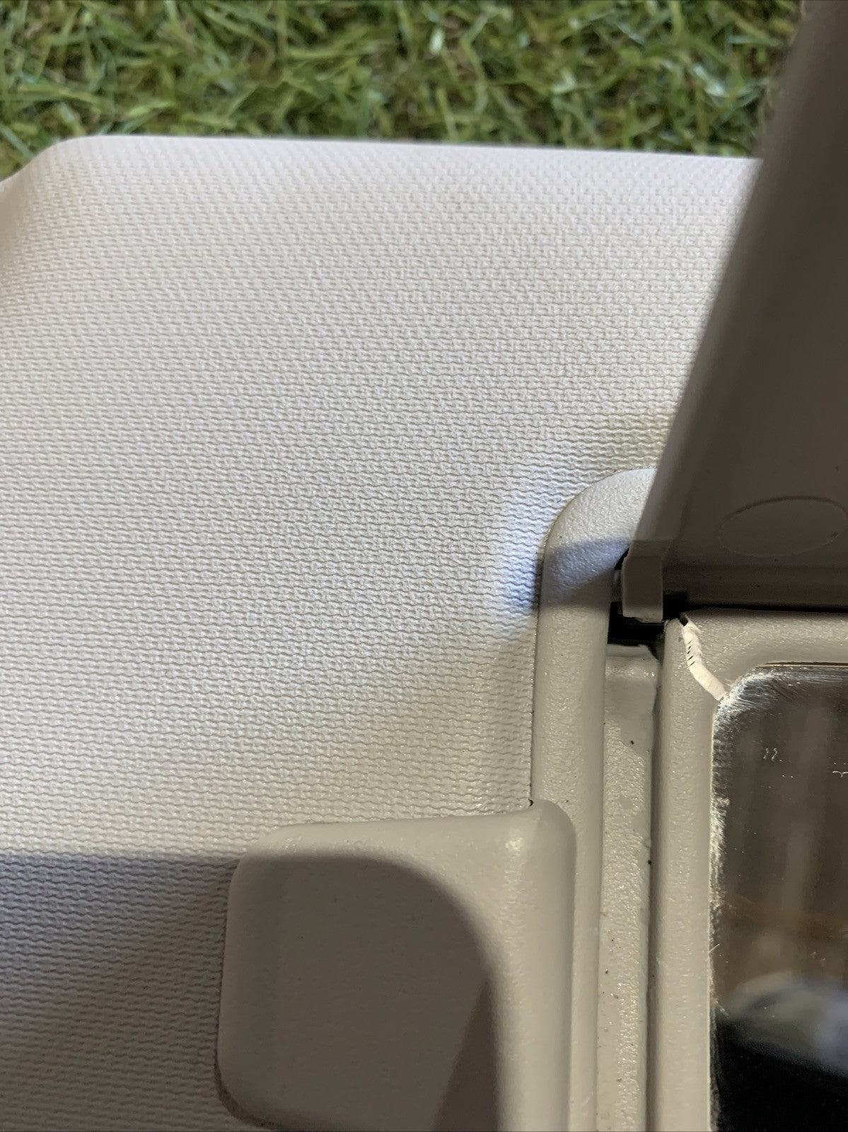 Aletta Parasole Destro DX PEUGEOT 2008 98100807PR 2019