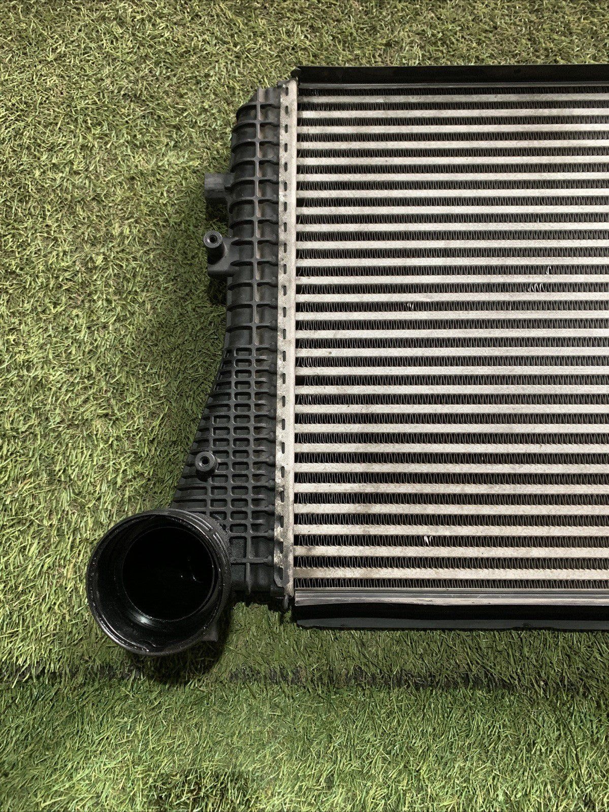 Radiatore Intercooler Volkswagen Golf 6 2.0 Diesel 1K0145803T
