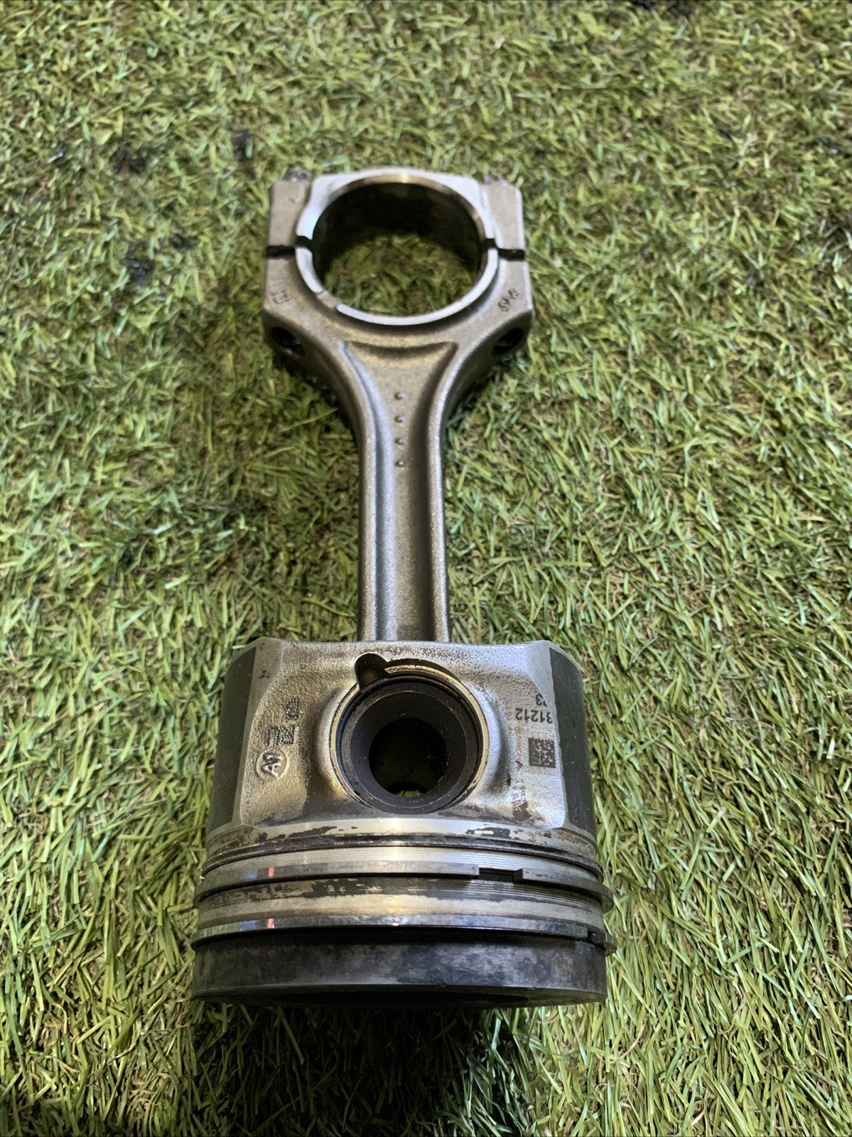 pistone motore mini one R56 2013 1.6 diesel (2)