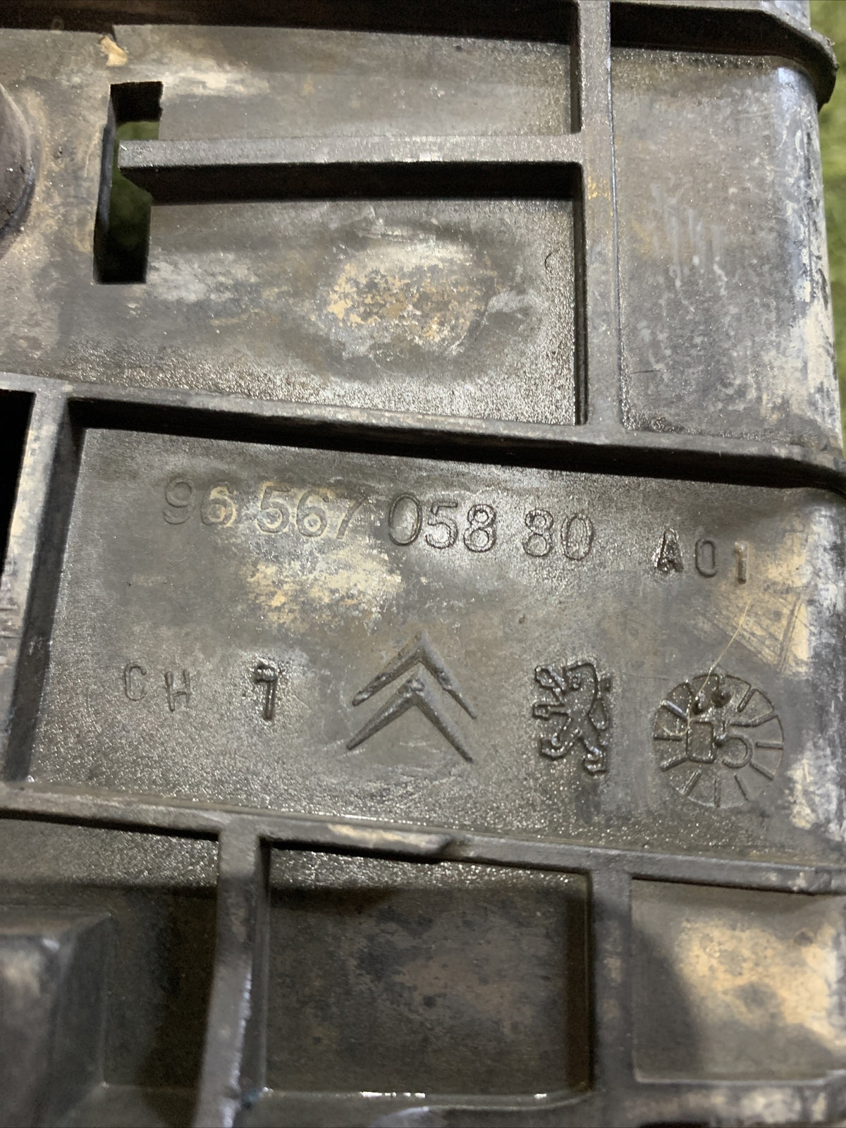 9656705880 ALLOGGIO BATTERIA CITROEN C3 2° Serie 1400 Diesel (2006)