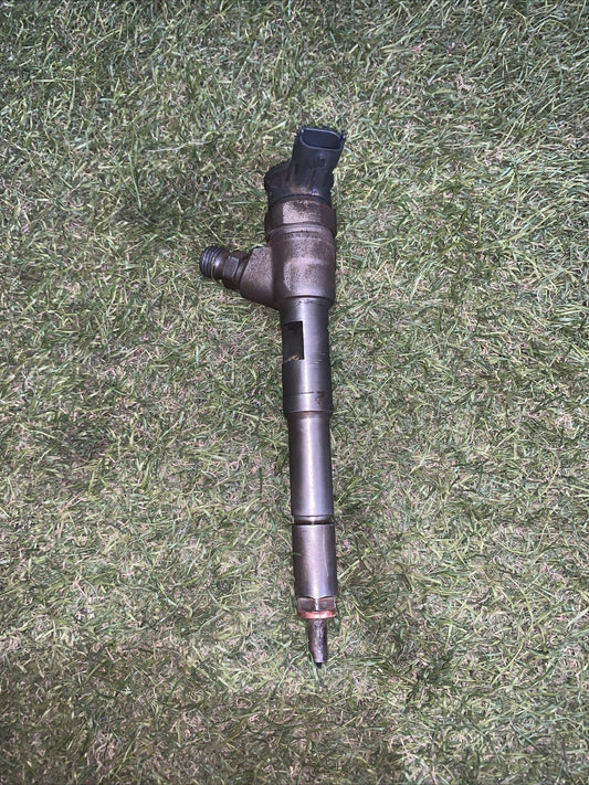 Iniettore Dacia Sandero 2015 1.5 Diesel 0445110485 (2)