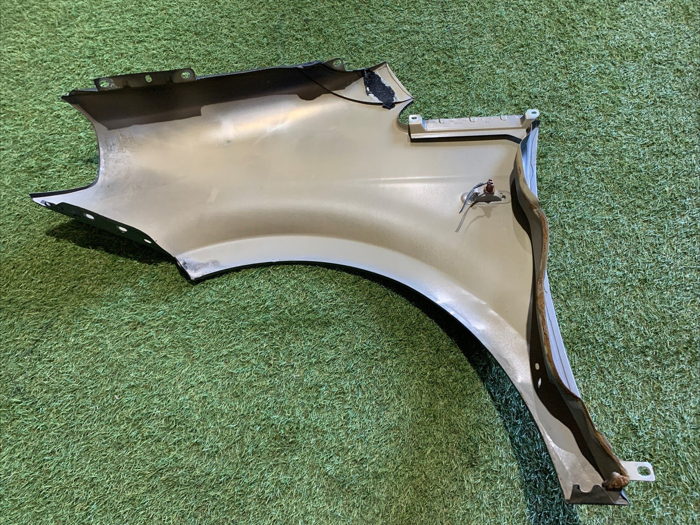 PARAFANGO ANTERIORE DESTRO DX PER LANCIA Musa 2° Serie 2009