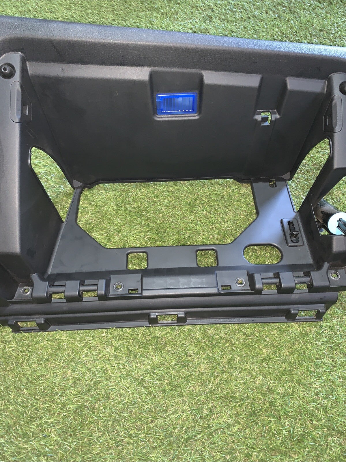 RIVESTIMENTO CRUSCOTTO PER VANO PORTAOGGETTI KIA SPORTAGE 2023 84761-R2000