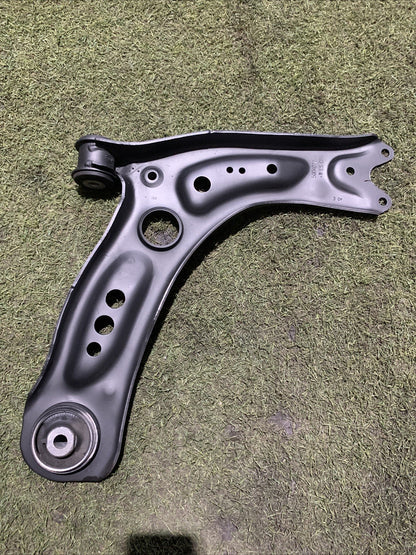 Braccio Oscillante Anteriore Sinistro Audi Q2 81A407151E