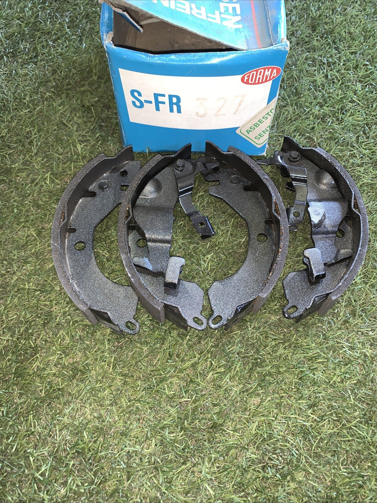 KIT GANASCE FRENO POSTERIORE PER HYUNDAI EXCEL 1.3, PER MITSUBISHI COLT 