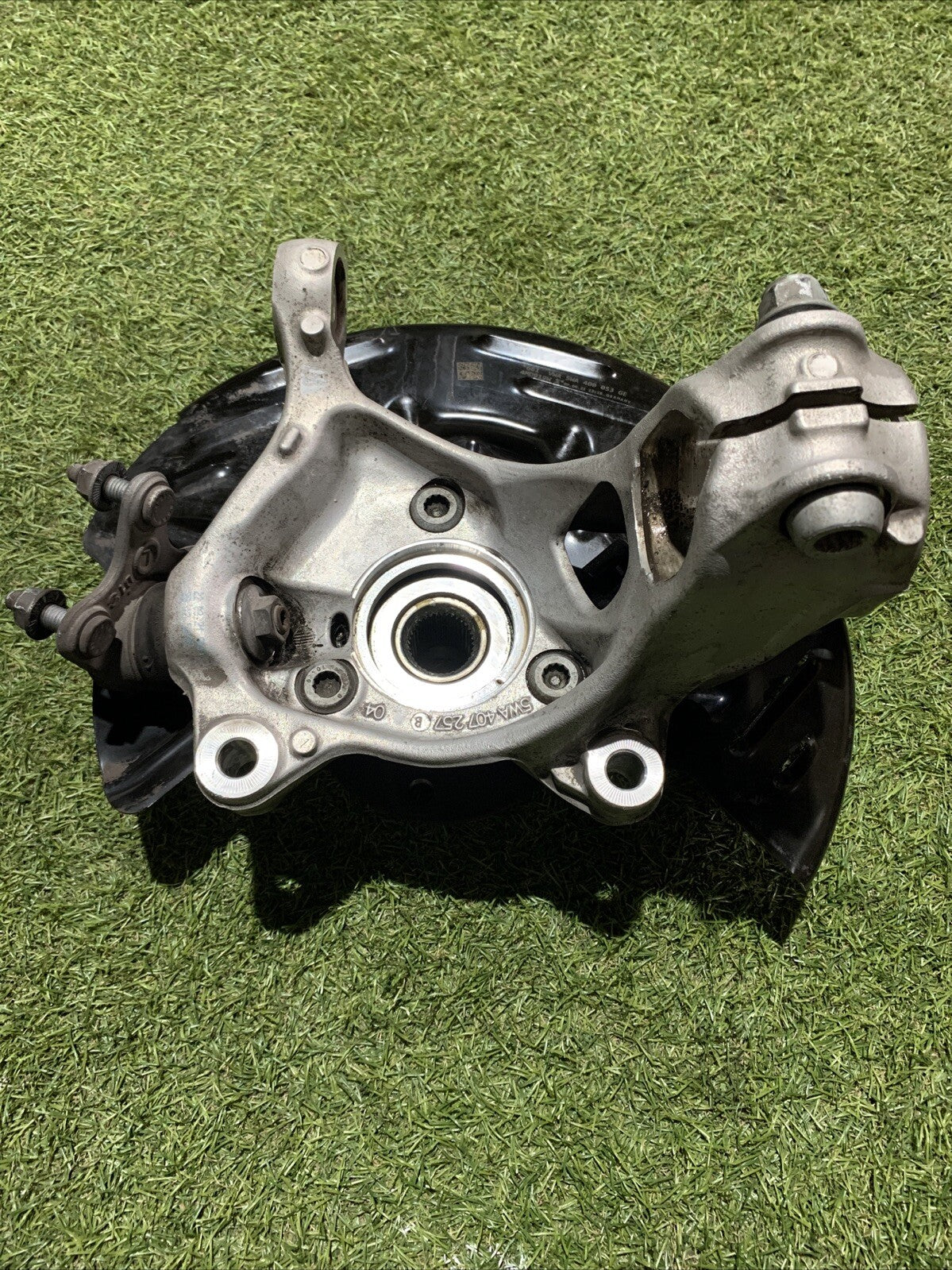 Mozzo Montante Fusello Anteriore Sinistro Volkswagen Golf 8R 2.0 Benzina 