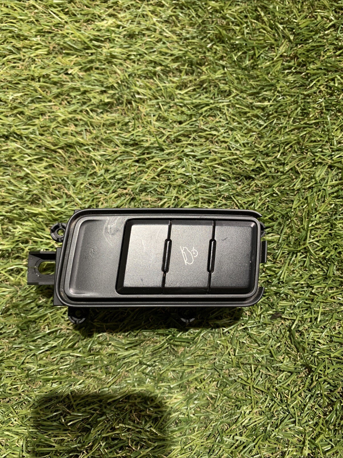 93600-D9AB0 PULSANTE KIA SPORTAGE SERIE 2016