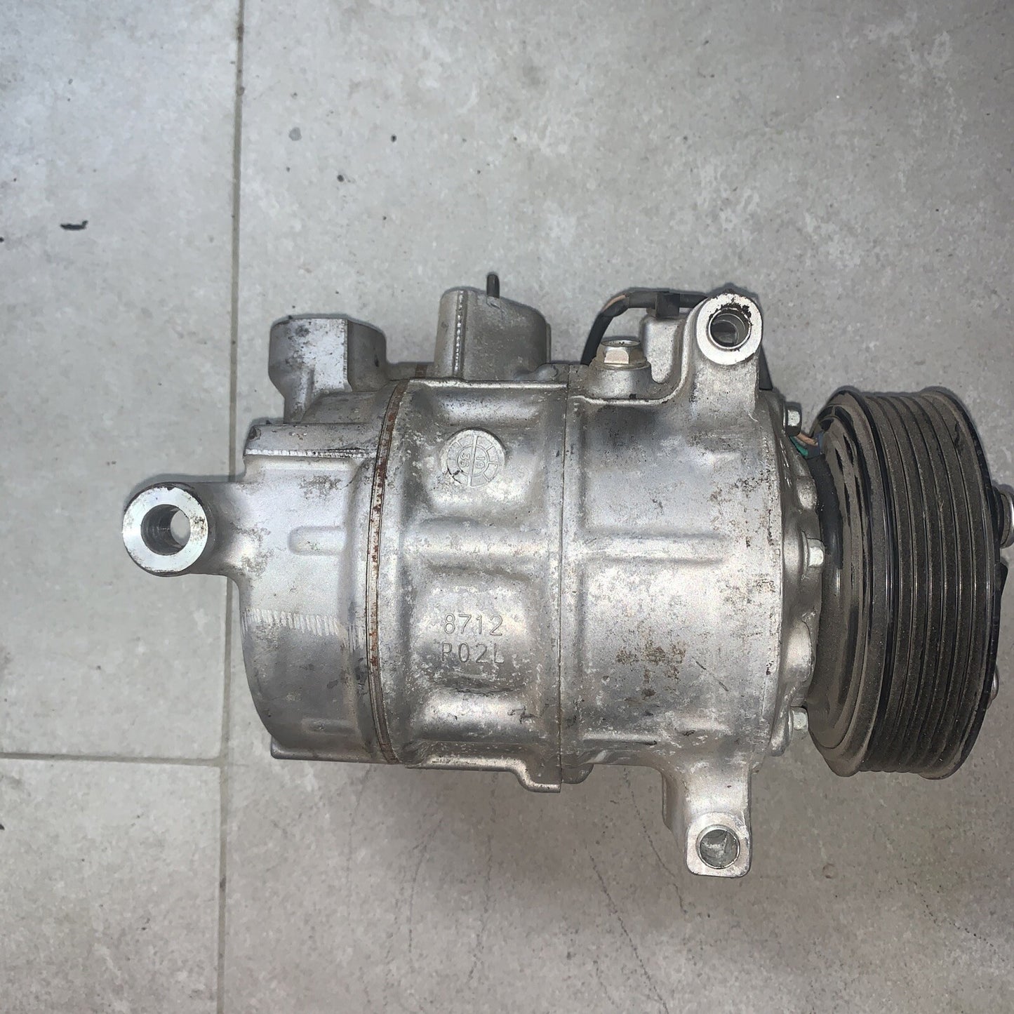 COMPRESSORE ARIA CONDIZIONATA VOLKSWAGEN T-CROSS Serie 3Q0816803E Benzina