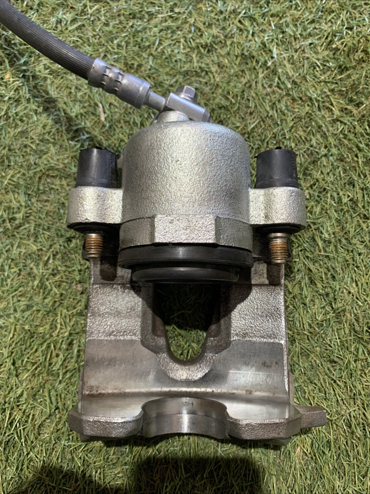 Pinza Freno Anteriore Sinistra Volkswagen Polo 2024 1.0 Benzina 2Q0615105AH (2)