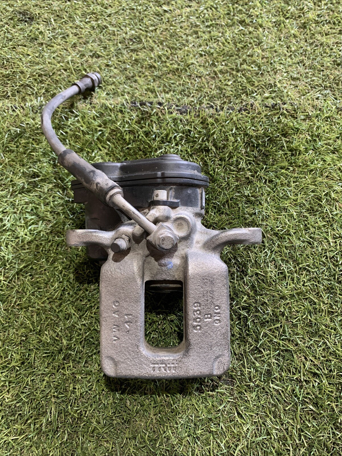 Pinza Freno Elettrico Posteriore Destra Audi Q3 2016 8U0615404B (2)