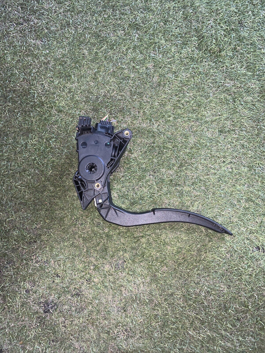 ACCELERATORE RENAULT CLIO IV 4°SERIE 1.5 DCI (180029347R---)