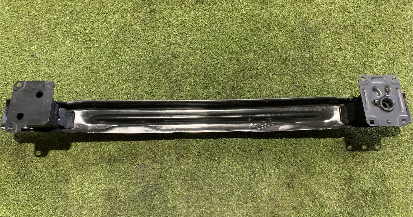 TRAVERSA PARAURTI POSTERIORE AUDI Q3 DAL 2011 AL 2018 8U0807003+8U0807313