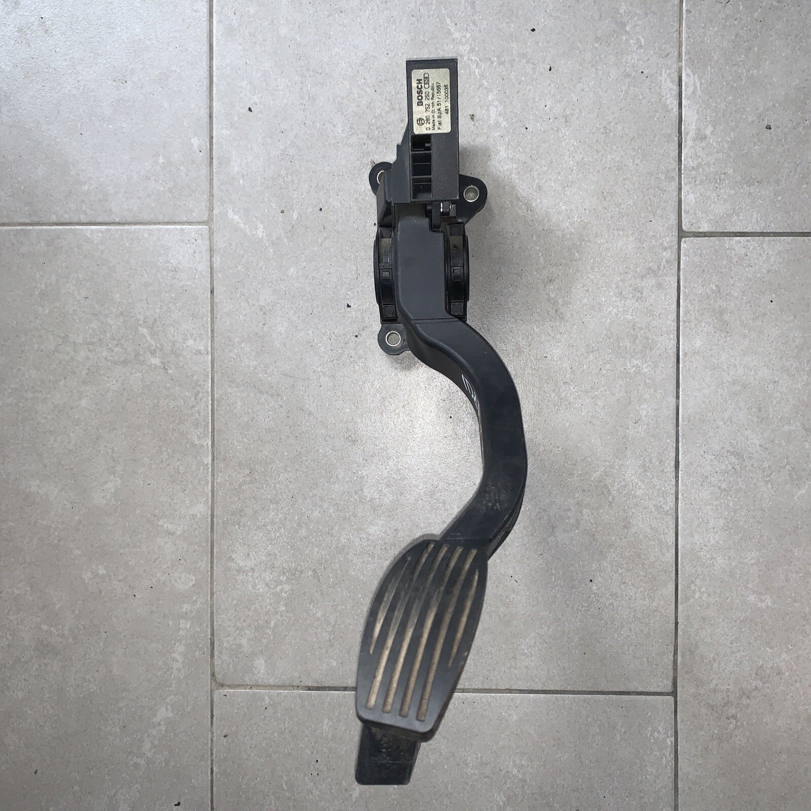 PEDALE ACCELERATORE POTENZIOMETRO FIAT IDEA LANCIA MUSA 51715557