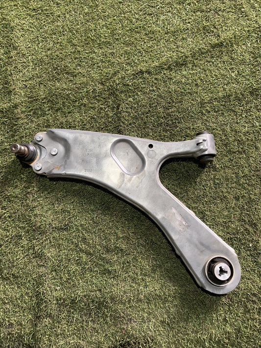 Braccio Oscillante Anteriore Sinistro Peugeot 2008 2020 9831682580