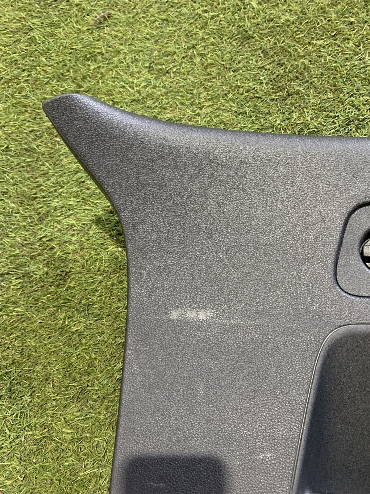 Rivestimento Bagagliaio Portellone Interno Audi Q2 81A867979H