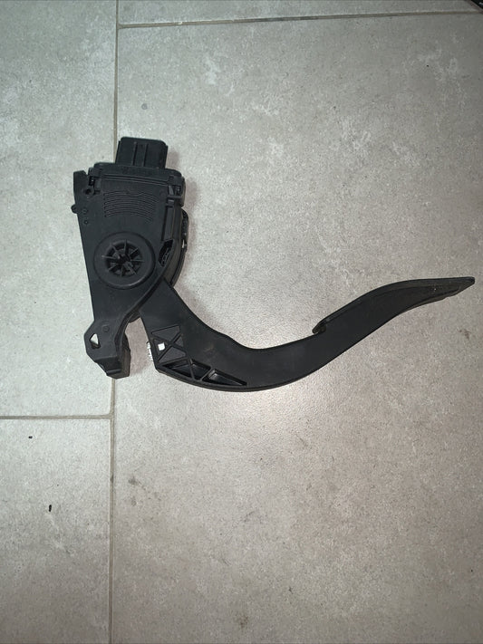 8K1723523 PEDALE ACCELERATORE audi q5 A5 A4