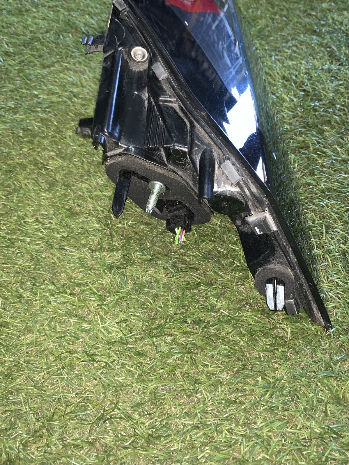 STOP FANALE POSTERIORE SINISTRO PER PEUGEOT 2008 Serie FR2695010201 (19>)