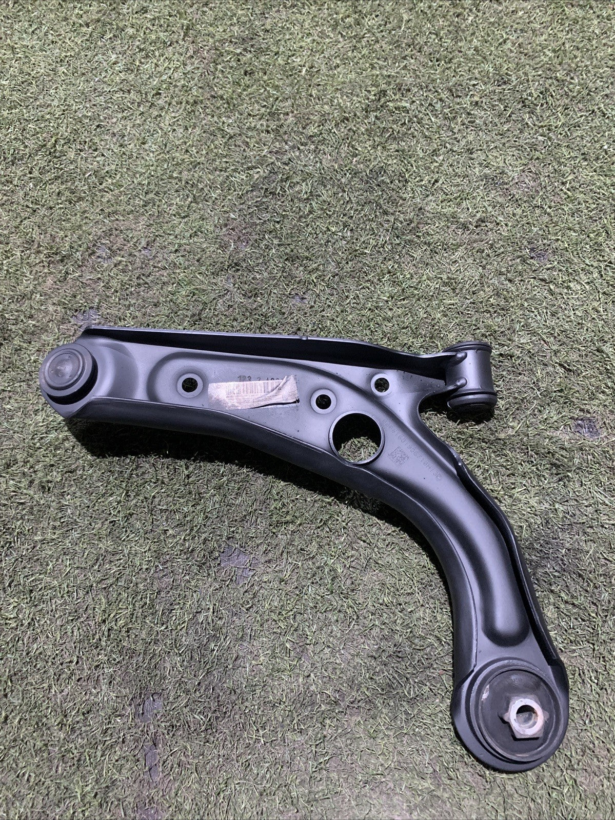 BRACCIO OSCILLANTE ANTERIORE DESTRO LANCIA YPSILON DAL 2012 00520139610