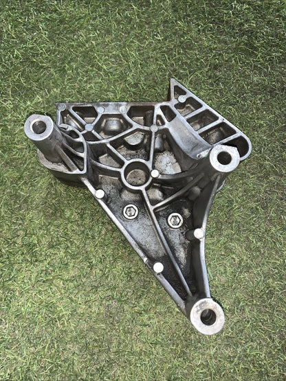 03G199207A SUPPORTO MOTORE Volkswagen Golf 5