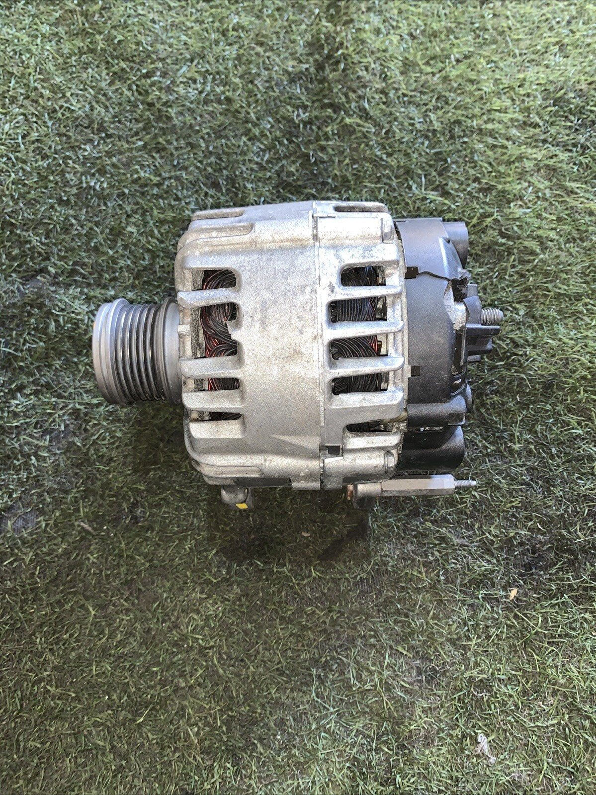ALTERNATORE VOLKSWAGEN T-Roc Serie 04L903021D 2.0 150CV diesel (2)