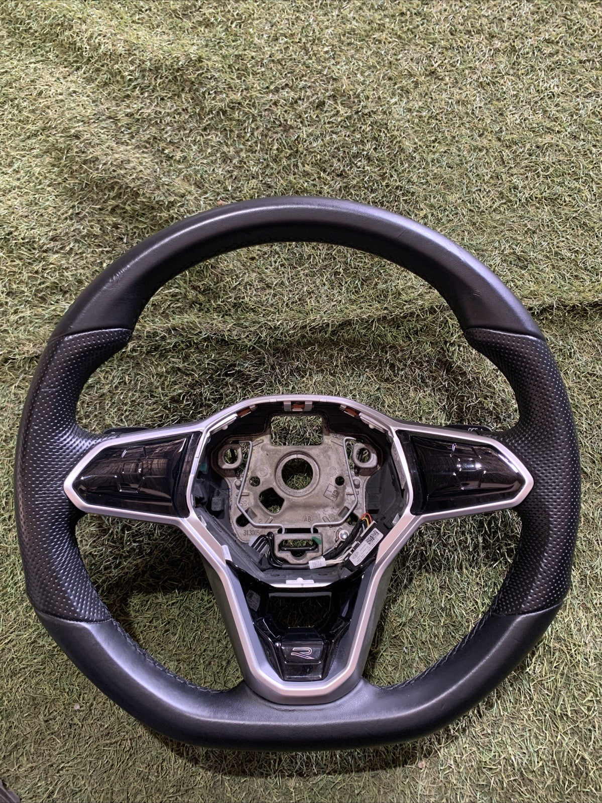 Volante In Pelle Multifunzione Volkswagen Tiguan 2023 R Line 5H0959542M