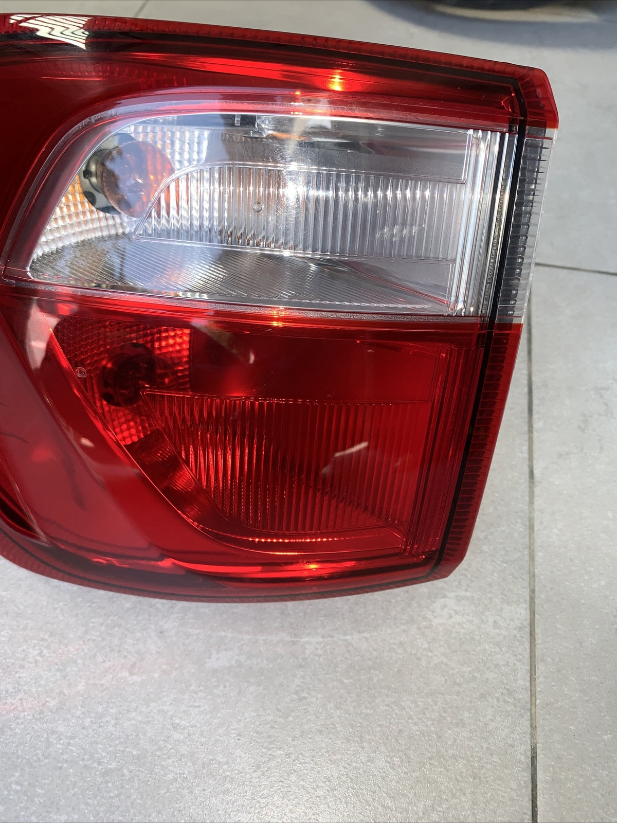 CN15-13405-BC STOP FANALE POSTERIORE SINISTRO LATO GUIDA FORD EcoSport 2022