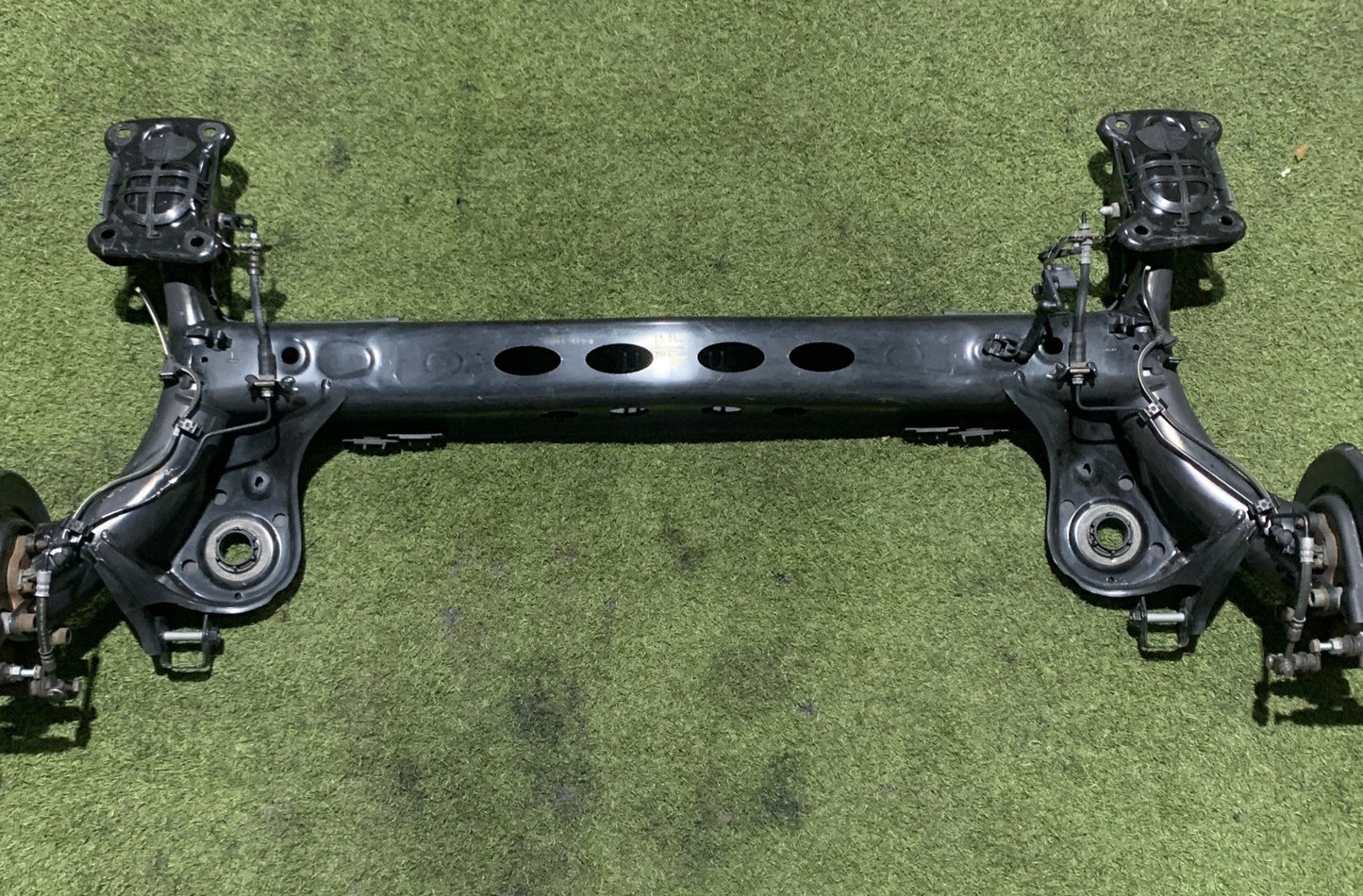 PONTE ASSALE POSTERIORE A DISCHI AUDI A1 2021 2Q0501053BP