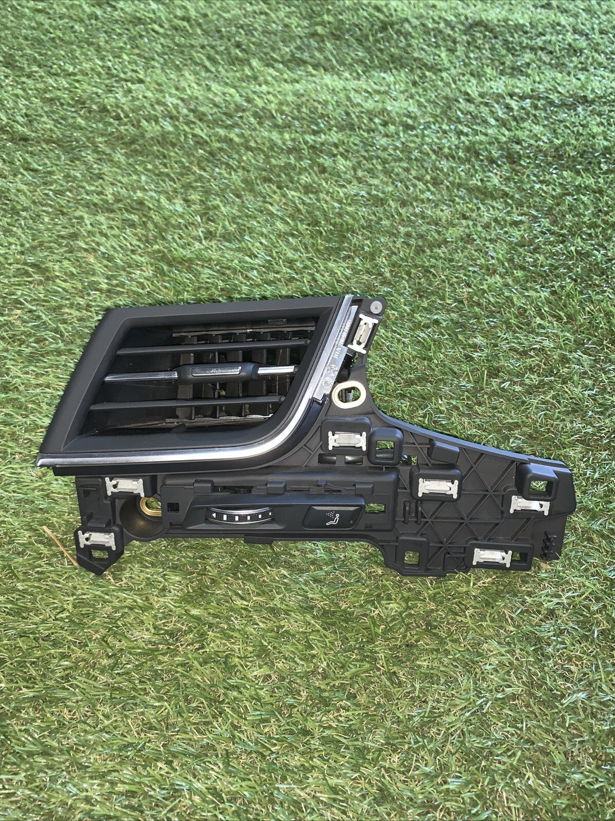 Bocchetta Aria Cruscotto Sinistra Con Led Audi Q7 2016 4M1820901