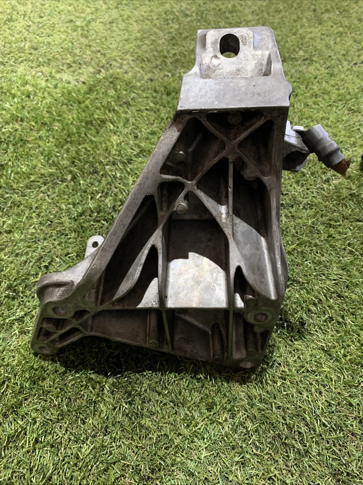 SUPPORTO MOTORE BMW Serie 3 E90 Berlina 22116760309-05 22116760309